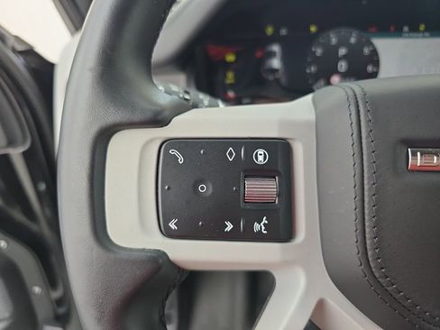 Certified 2024 Land Rover Defender 110 X-Dynamic SE image 15