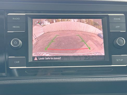 Used 2019 Volkswagen Jetta SE FWD image 13