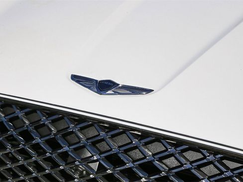 Used 2023 Genesis GV70 2.5T w/ Sport Prestige Package image 5