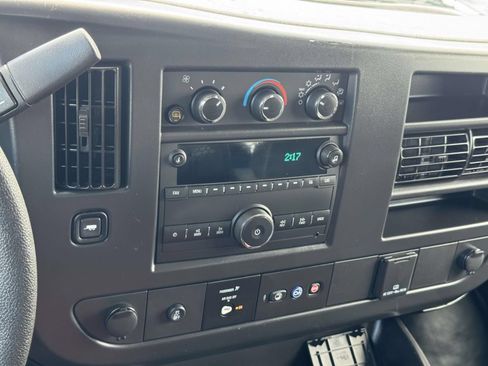 Used 2025 Chevrolet Express 2500 w/ Driver Convenience Package RWD image 4