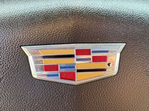 Used 2019 Cadillac XT4 Premium Luxury w/ Enhanced Visibility Package FWD image 25