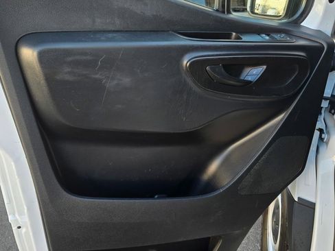 Used 2023 Mercedes-Benz Sprinter 2500 image 13