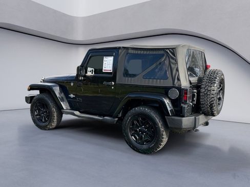 Used 2015 Jeep Wrangler Sport image 3