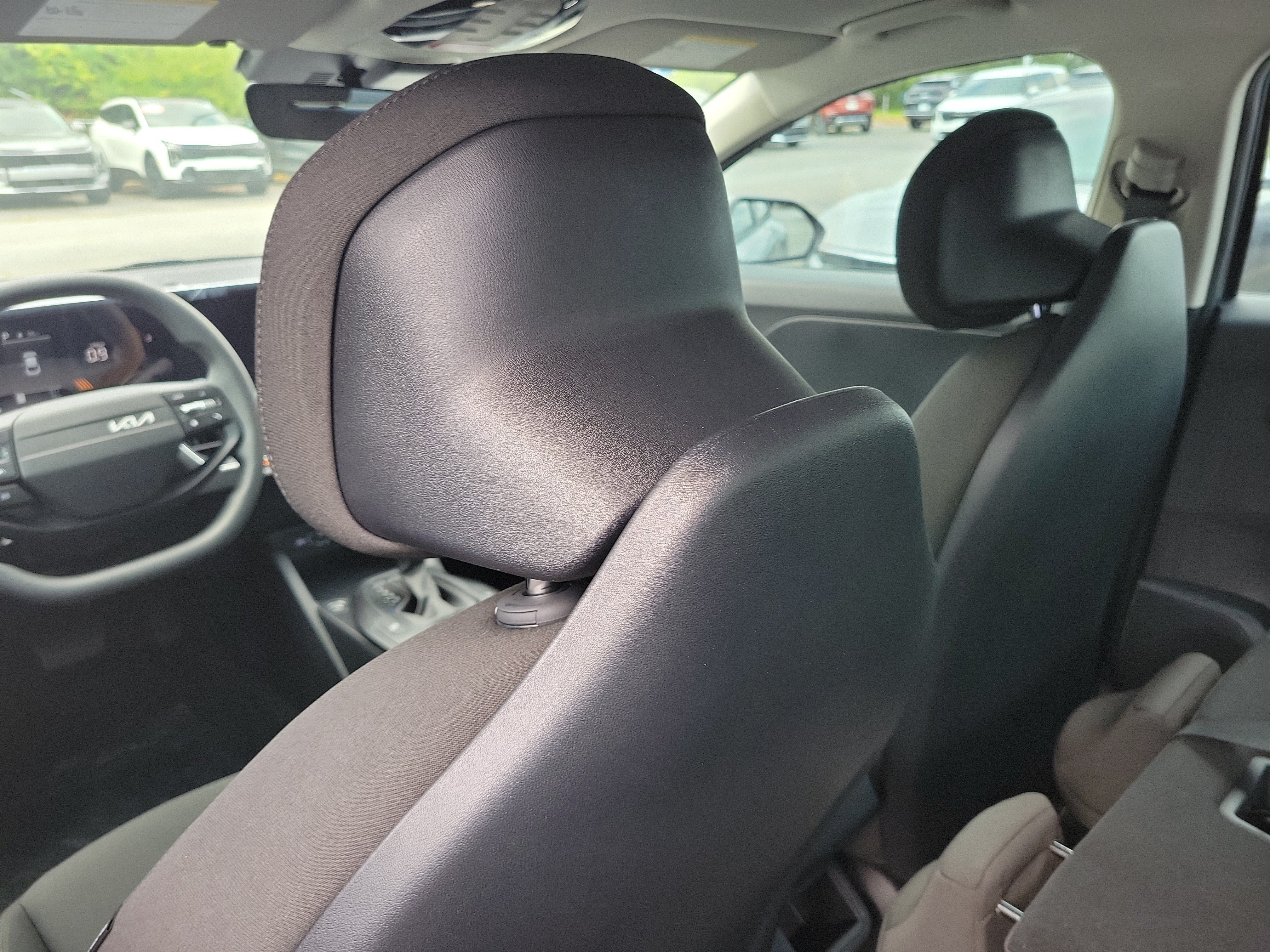 New 2026 Kia K4 FWD image 12
