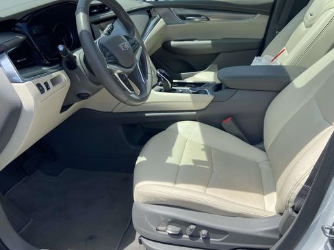 Used 2023 Cadillac XT5 Premium Luxury FWD image 10