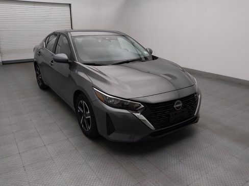 Used 2025 Nissan Sentra SV FWD image 13