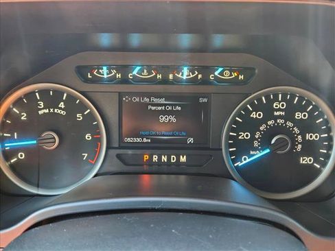 Used 2018 Ford F150 XLT w/ Equipment Group 302A Luxury image 10