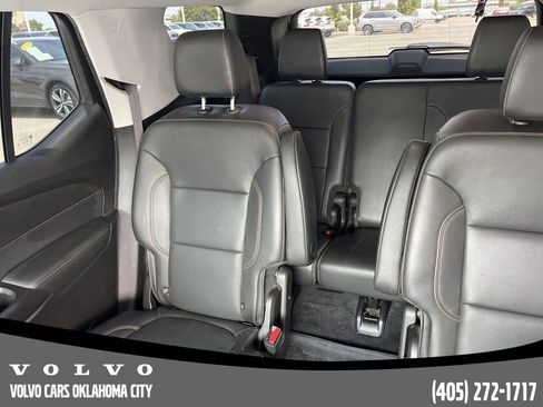 Used 2021 Chevrolet Traverse Premier w/ Redline Edition FWD image 14