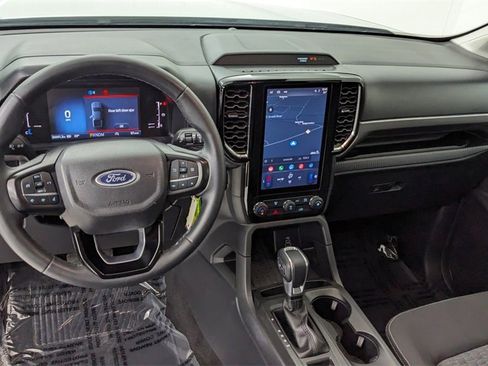 Certified 2024 Ford Ranger XLT image 3