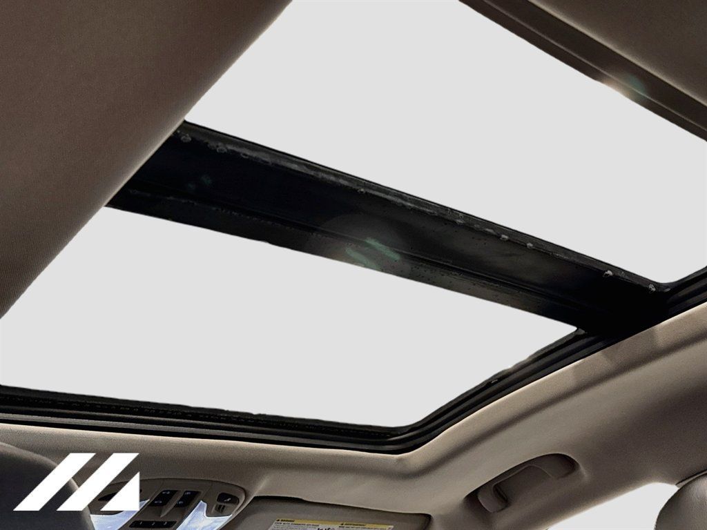 Used 2014 Buick LaCrosse Leather FWD image 23