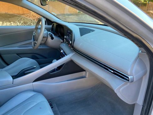 Used 2021 Hyundai Elantra SEL FWD image 53