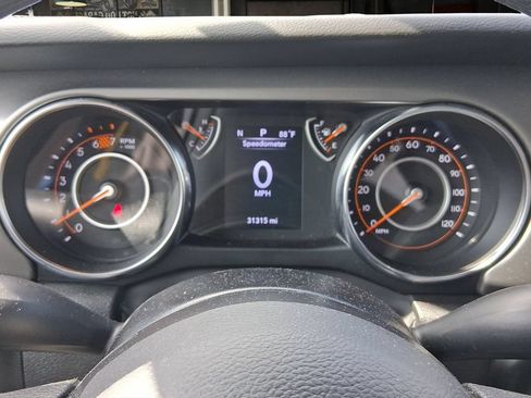 Used 2022 Jeep Wrangler Sport AWD/4WD image 17