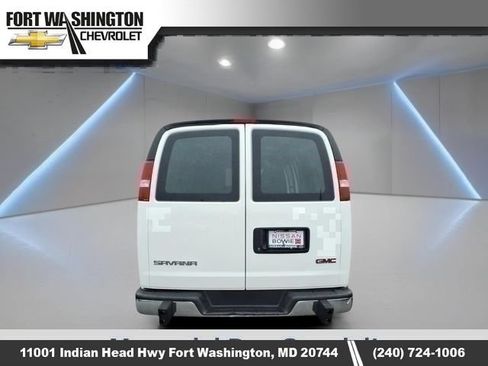 Used 2024 GMC Savana 2500 w/ Driver Convenience Package RWD image 4