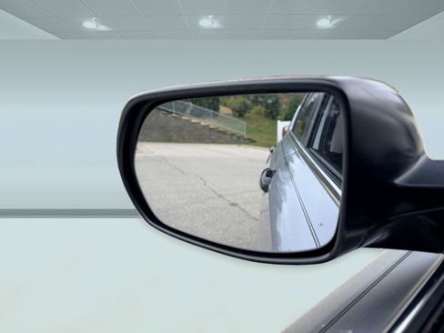 Used 2019 Honda CR-V LX image 30