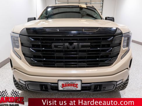 Used 2023 GMC Sierra 1500 Elevation w/ Preferred Package AWD/4WD image 7