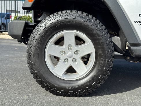 Used 2010 Jeep Wrangler Unlimited Sport image 6