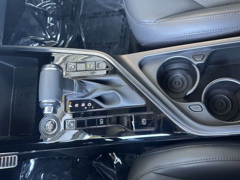 Used 2023 Kia Niro EX Touring image 33