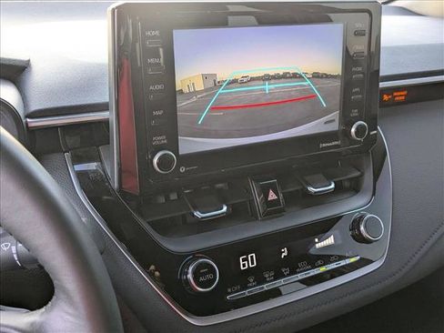 Used 2022 Toyota Corolla SE FWD image 14