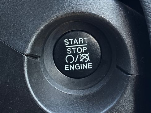 Used 2019 Jeep Compass High Altitude AWD/4WD image 22