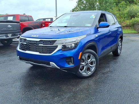 Certified 2024 Kia Seltos LX AWD/4WD image 3