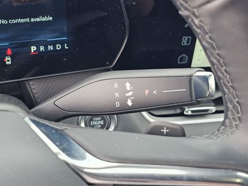 Used 2025 Chevrolet Equinox LT image 22