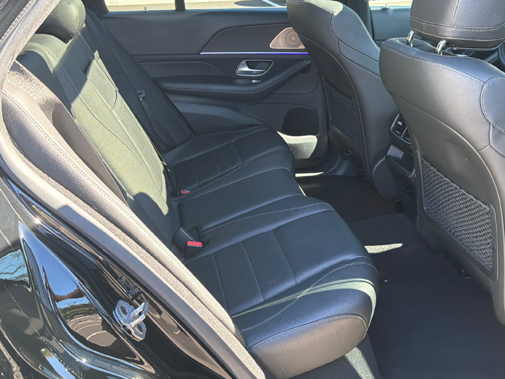 Used 2023 Mercedes-Benz GLE 350 4MATIC w/ Premium Package image 16