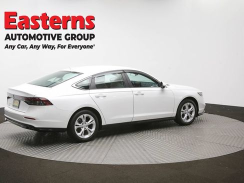 Used 2025 Honda Accord LX image 40