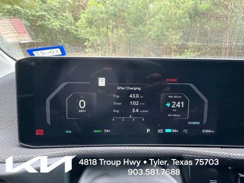Used 2025 Kia EV6 Wind RWD image 17