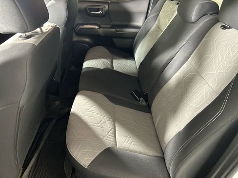 Used 2023 Toyota Tacoma TRD Off-Road image 23