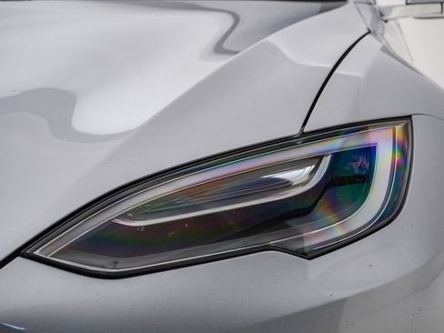 Used 2016 Tesla Model S 60D AWD/4WD image 6
