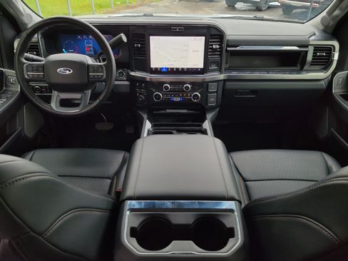 Used 2025 Ford F350 Lariat AWD/4WD image 18