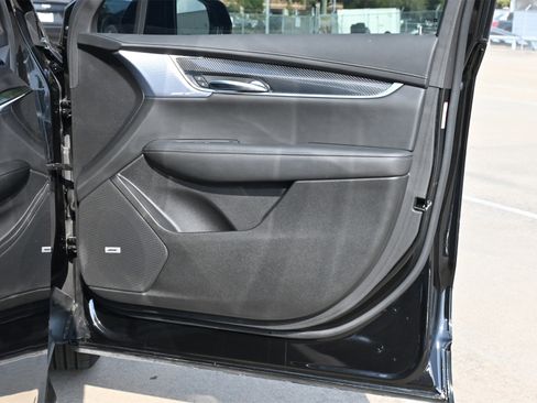 Used 2025 Cadillac XT6 Sport w/ LPO, Floor Liner Package image 26