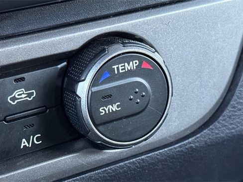 Used 2022 Toyota Tacoma Limited image 30