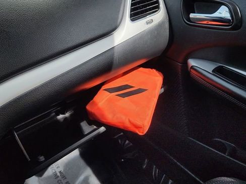 Used 2019 Dodge Journey SE w/ Blacktop Package image 45