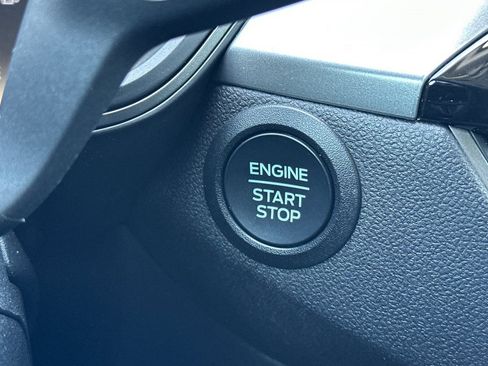 Used 2025 Ford Escape Active AWD/4WD image 28