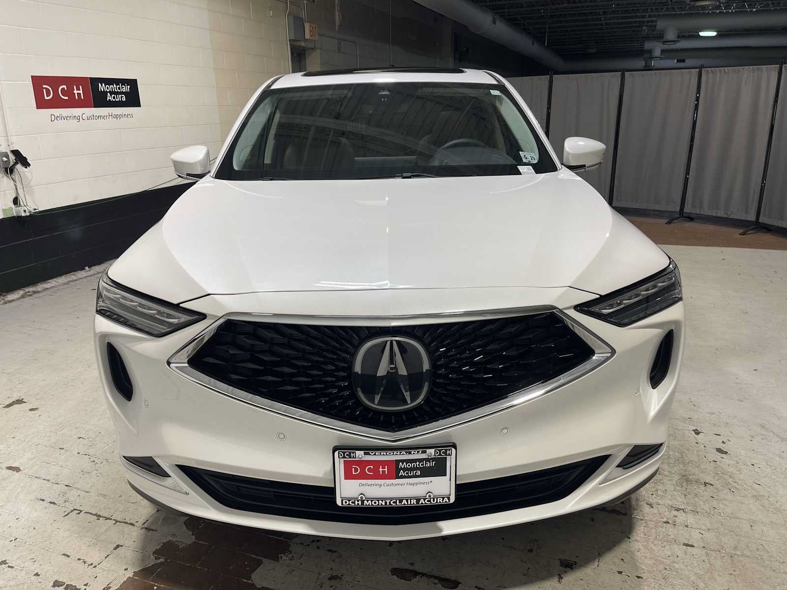 Used 2024 Acura MDX w/ Technology Package AWD/4WD image 6