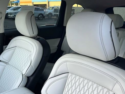 New 2026 Lincoln Nautilus Black Label w/ Jet Appearance Package image 14