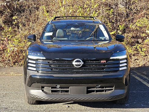 New 2026 Nissan Kicks SR image 2