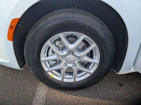 New 2026 Chrysler Pacifica Select image 23