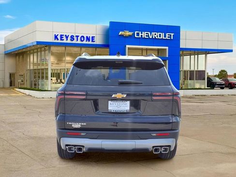 New 2026 Chevrolet Traverse LT w/ Driver Confidence Package FWD image 6