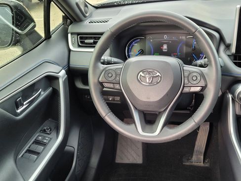 Used 2021 Toyota RAV4 XSE AWD/4WD image 6