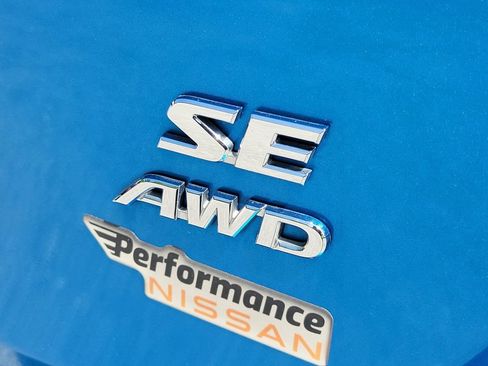 Used 2017 Toyota RAV4 SE AWD/4WD image 14