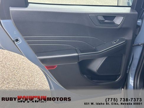 Used 2025 Ford Escape Active AWD/4WD image 18