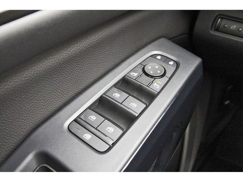 New 2025 Nissan Pathfinder SV image 15