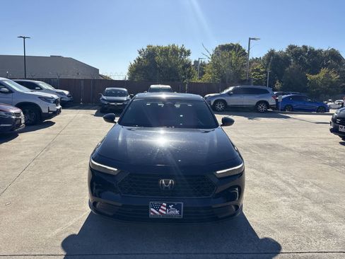 Used 2023 Honda Accord Sport image 6