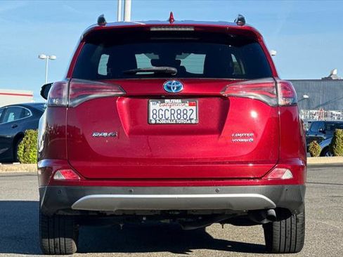 Certified 2018 Toyota RAV4 Limited w/ Advanced Technology Package image 8