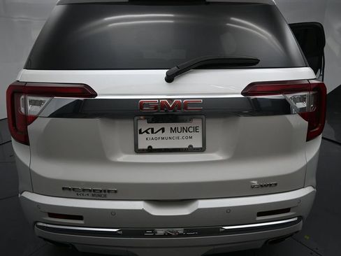 Used 2023 GMC Acadia Denali w/ Trailering Package AWD/4WD image 9