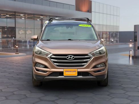 Used 2016 Hyundai Tucson Limited w/ Option Group 03 AWD/4WD image 4