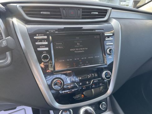 Used 2024 Nissan Murano SV FWD image 22