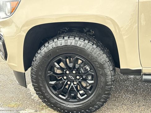 Used 2022 Chevrolet Colorado Z71 image 12